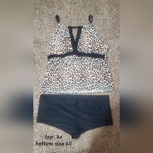 Plus size tankini bathing suit